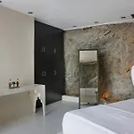 Villa 5 Bedroom With Pool, Sunset Views, Direct Access To The Sea Melissaki