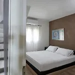 Villa 5 Bedroom With Pool, Sunset Views, Direct Access To The Sea *