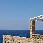 5 Bedroom With Pool, Sunset Views, Direct Access To The Sea Villa