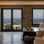 5 Bedroom With Pool, Sunset Views, Direct Access To The Sea Melissaki