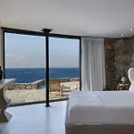 5 Bedroom With Pool, Sunset Views, Direct Access To The Sea