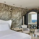 5 Bedroom With Pool, Sunset Views, Direct Access To The Sea