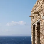 5 Bedroom With Pool, Sunset Views, Direct Access To The Sea Melissaki