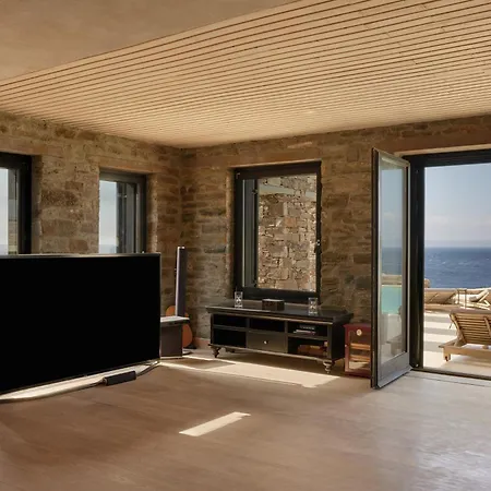 5 Bedroom With Pool, Sunset Views, Direct Access To The Sea * Melissaki