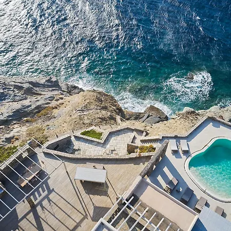 5 Bedroom With Pool, Sunset Views, Direct Access To The Sea *