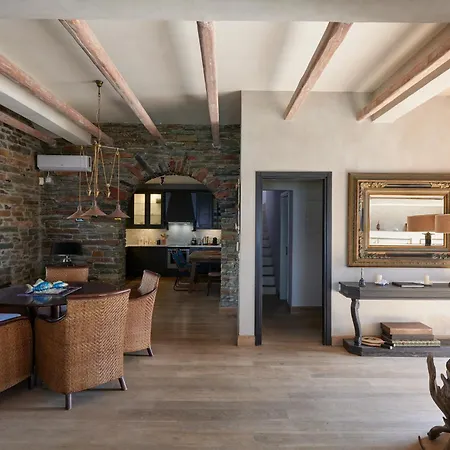 5 Bedroom With Pool, Sunset Views, Direct Access To The Sea Βίλα