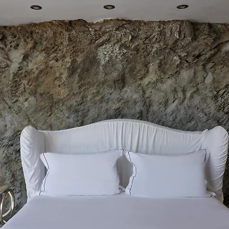 5 Bedroom With Pool, Sunset Views, Direct Access To The Sea