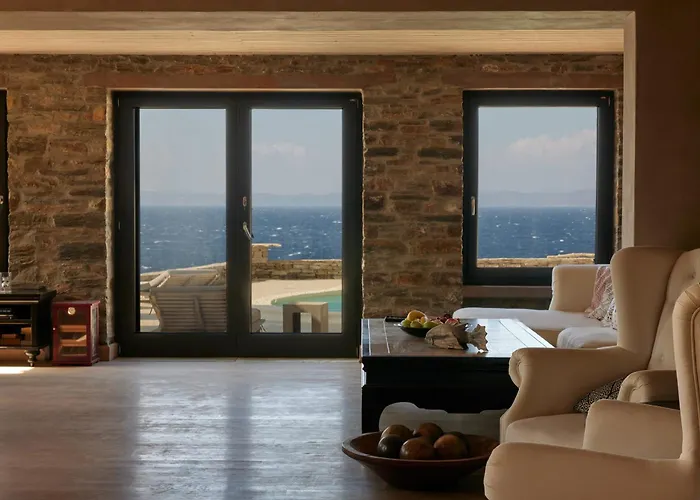 5 Bedroom With Pool, Sunset Views, Direct Access To The Sea Melissaki